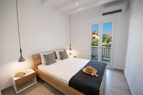 High-end Luxury Apartment & Convenient Location - Image 5