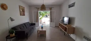 Independent apartment in detached house. - Image 2