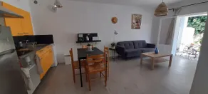 Independent apartment in detached house. - Image 3