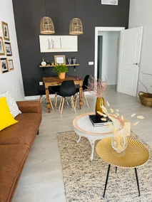 Hermanos Garnelo Apartment - Image 5