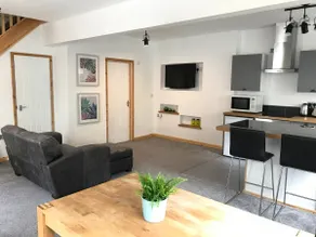 Spacious one bed cottage for peace and relaxation - Image 4