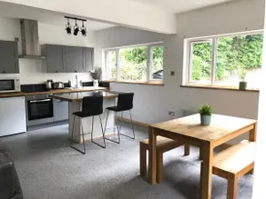 Spacious one bed cottage for peace and relaxation - Image 3