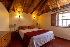 Mountain house with fireplace - Image 2