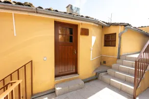 Mountain house with fireplace - Image 5