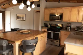 Peaceful home close to redwoods, ocean, university - Image 3