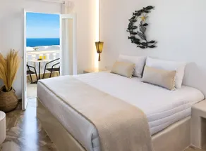 Deluxe Room with Sea View *Vinas Place* - Image 2