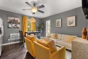 Charming 2-bedroom Apartment on 39th Street! - Image 3