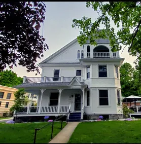 Beautiful Victorian. The heart of the Berkshires. - Image 2