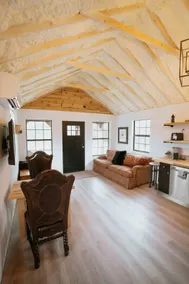 Luxury Cabin in the Woods - 1 hr South of Dallas - Image 5