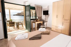 Studio Mare - beach front - Image 5