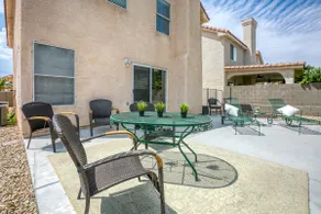 Professionally decorated 4bedrm + 3bath Summerlin - Image 2