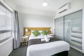 Pandanas 15th floor (Water, City & Sunset views) - Image 3