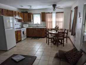 2 Bedroom lake view cabin close to pool, lodge. - Image 2