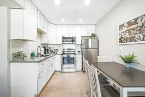 Premier Golf Location 2 Bed Biltmore Washer Dryer - Image 3