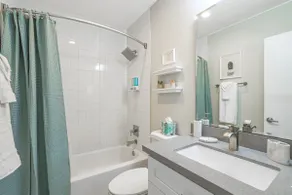 Premier Golf Location 2 Bed Biltmore Washer Dryer - Image 4
