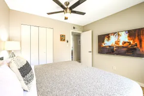 2BR Biltmore Desert Getaway Near Scottsdale & PHX - Image 3