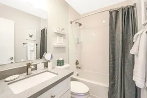 Chic 2 Bedroom Biltmore Condo Near Camelback - Image 4