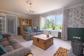 Calm Scottish Country Escape with Hot Tub Sleeps 6 - Image 4