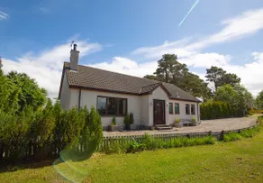 Calm Scottish Country Escape with Hot Tub Sleeps 6 - Image 2