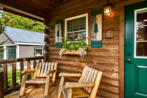 Cozy Cabin, porch  & lake - Image 2