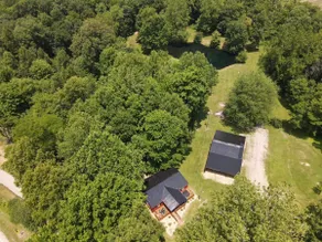 The Ole' Farmhouse w Guest Suite and Hot Tub - Image 2