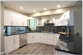 Quiet Country Living Convenient City Amenities - Image 4