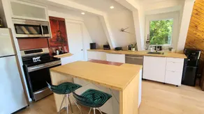House with spa, terrace and views of Quebec City - Image 4