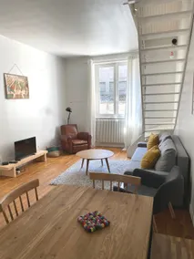 Quiet House 90m2, 2 bedrooms in the city center - Image 2