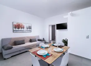 ANASTASIA'S Luxury Homes - Image 5