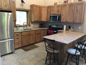 Rustic Cabin retreat in the Driftless area - Image 4