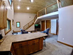 Rustic Cabin retreat in the Driftless area - Image 5
