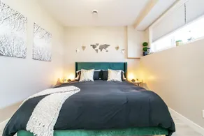Bright Modern Suite, 2 Bed 1 Bath, w King Bed, Garage, Wifi, Netflix, Longstays - Image 2