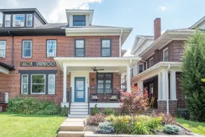 Riveting industrial townhome in trendy WestReading - Image 2