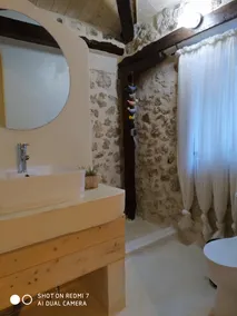 ''Mike's Traditional Apartment 1'' - Image 3