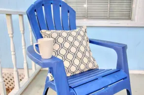 Charming Winter Park Fully Furnished & Pet Friendly Farmhouse Bungalow - Image 2