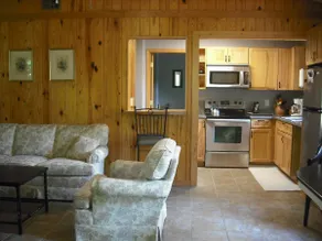 Beautiful mountain cabin, lake, recreational areas - Image 4