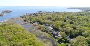 Waterfront 4 bed/4 bath Peaceful Oasis in Giants Neck Beach Community - Image 4