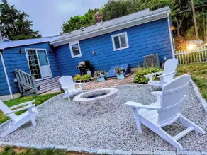 PRIVATE HOME NEAR BEACH LOCATED IN NARRAGANSETT, RI - Image 2