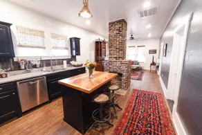 209 East - Uptown Columbus - 10 MIN to Ft. Moore - Image 3