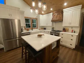 Lulu’s Lakemont Lodge - Image 5
