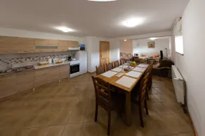 House Mate - Image 2