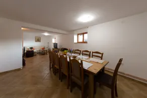 House Mate - Image 3