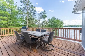 Lakeside Retreat! 4 Season Family Friendly Cottage - Image 5