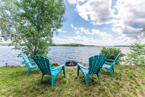 Lakeside Retreat! 4 Season Family Friendly Cottage - Image 3
