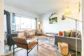 Updated Eagle Crest Townhouse with resort amenities. Family friendly. Pond view! - Image 2