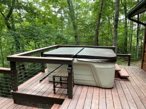 3m Dollywood, hot tub, fireplace, wifi, jacuzzi - Image 4