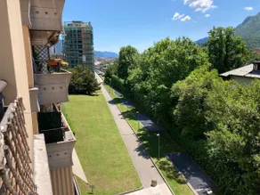 Spacious bright apartment near city center and Como lake with air conditioning - Image 5