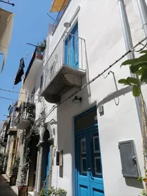 The architect's house, ground floor with terrace - Image 2