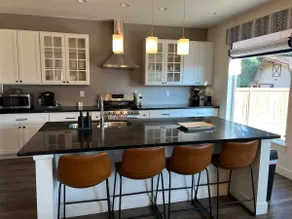 4 BR Modern Home, Sumner (34 mi, Lumen Field) - Image 5