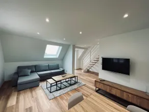 4-room vacation home with terrace & mountain views - Image 2